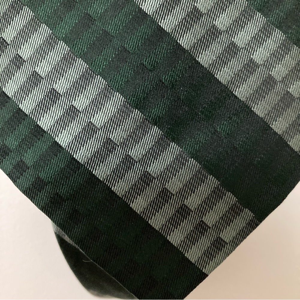 CROFT & BARROW mens tie green and gray